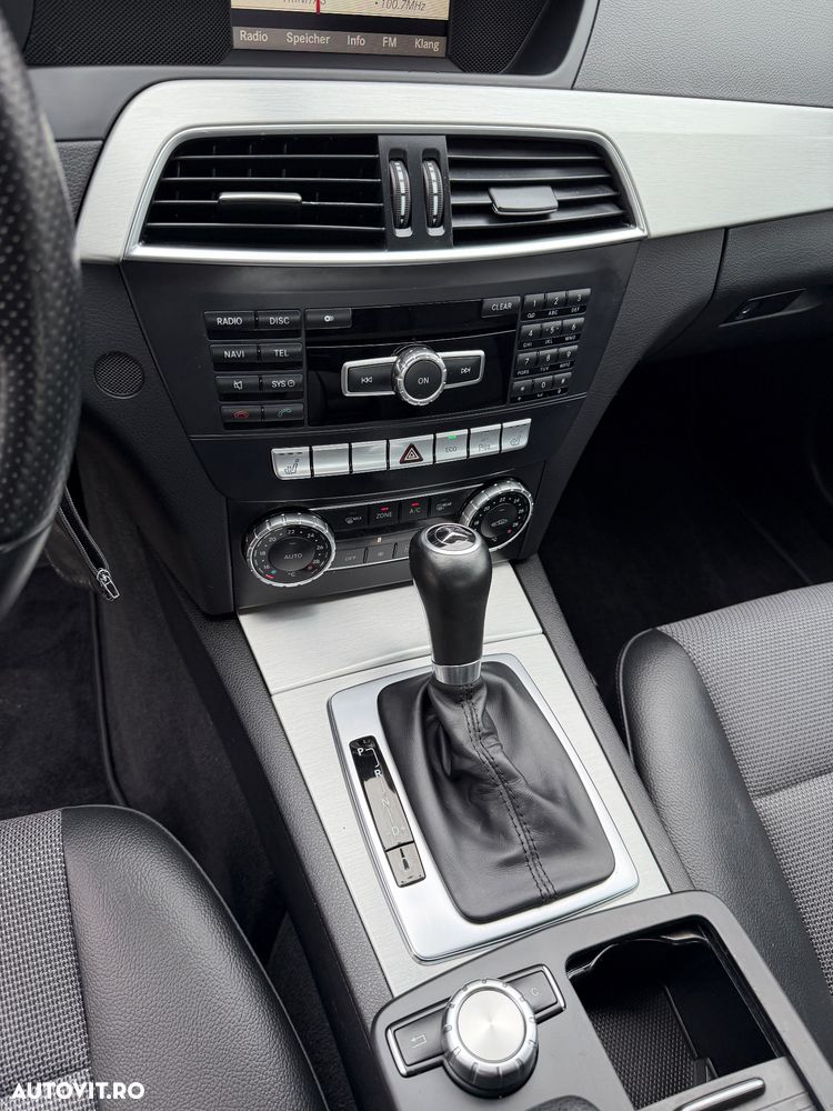 Mercedes-Benz C - 19