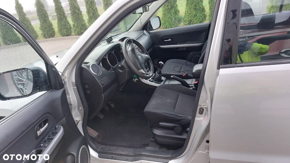 Suzuki Grand Vitara 1.9 DDiS De Luxe - 7