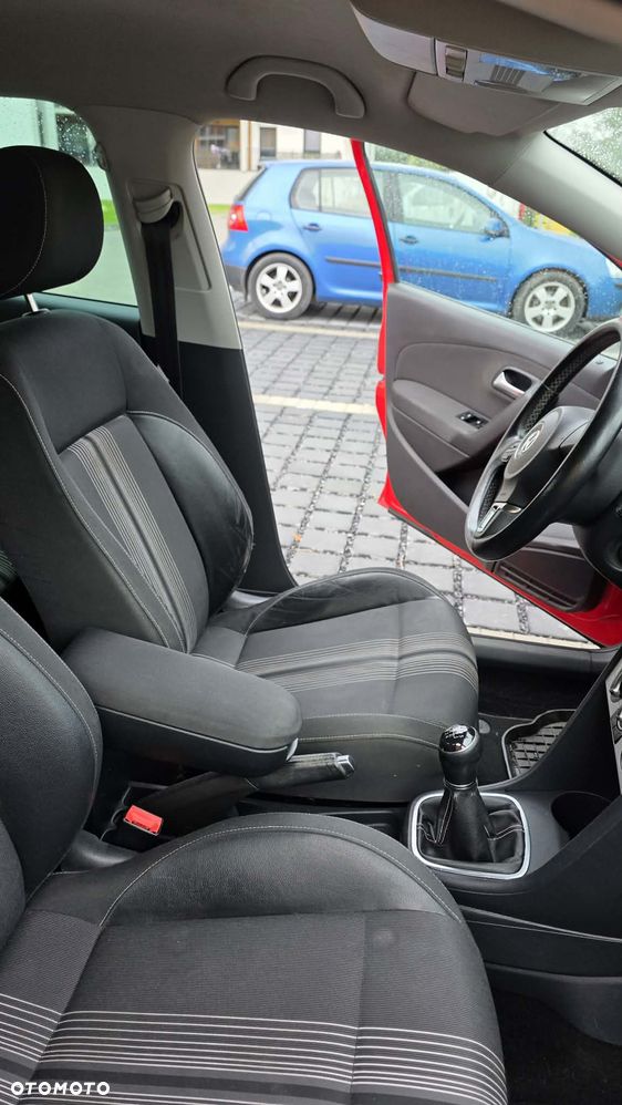Volkswagen Polo 1.6 TDI MATCH - 10