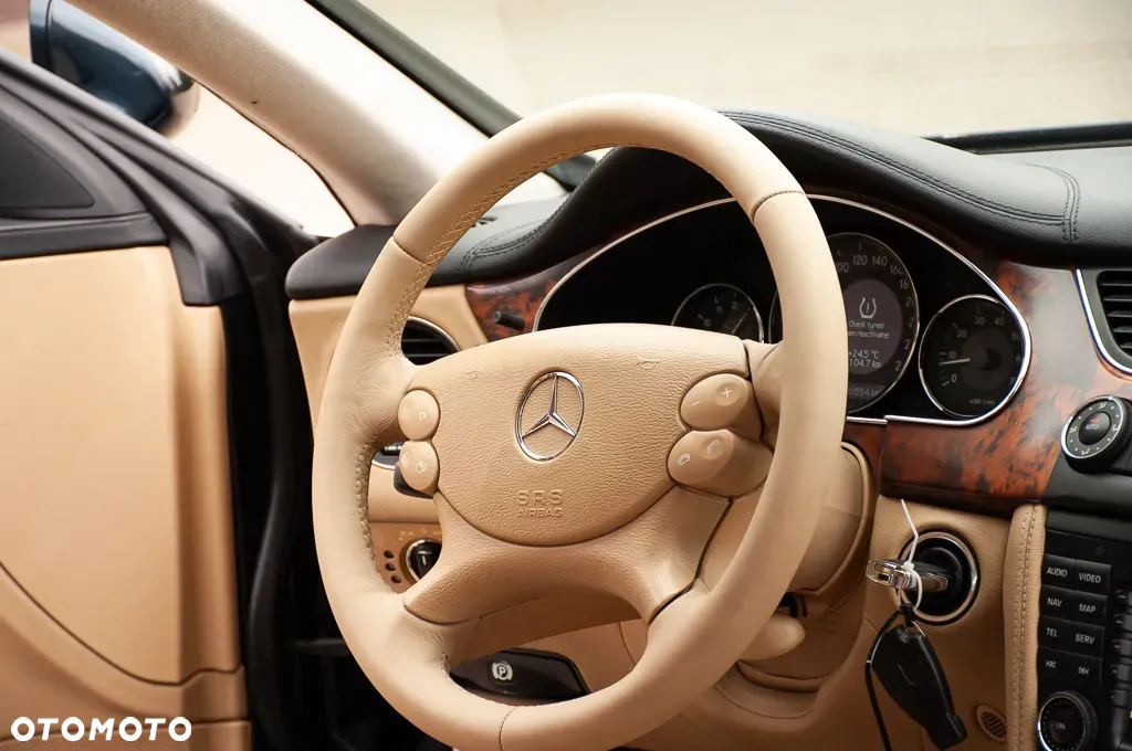Mercedes-Benz CLS 350 - 30