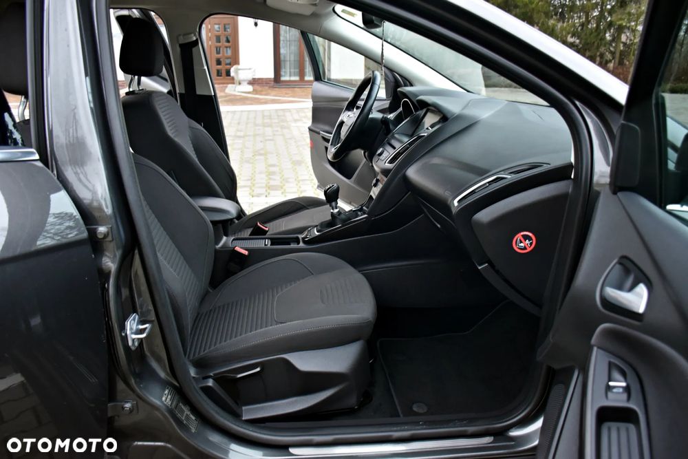 Ford Focus 1.5 TDCi Black Edition - 30