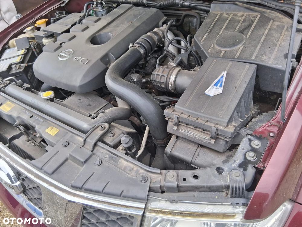 Nissan Pathfinder - 8