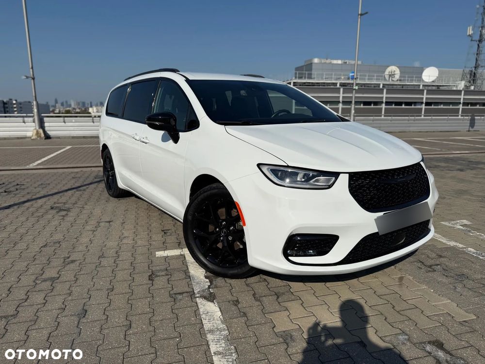 Chrysler Pacifica - 7