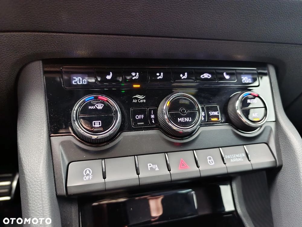 Skoda Karoq 1.5 TSI ACT 4x2 Sportline DSG - 27