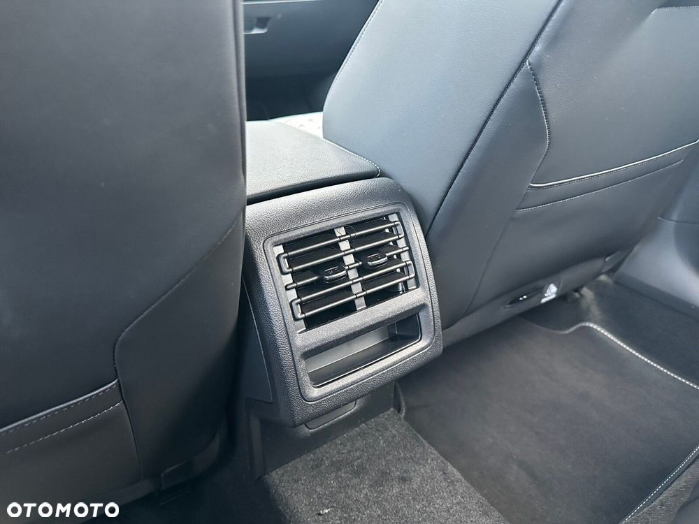 Volkswagen Golf Variant 2.0 TDI R-Line Plus DSG - 28