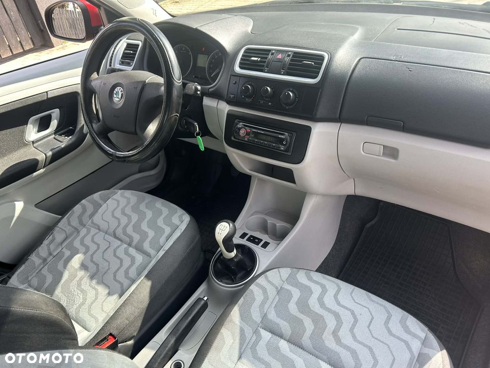 Skoda Fabia - 11