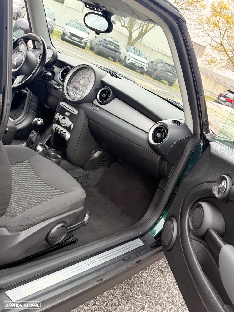 MINI 3 Portas One D - 16