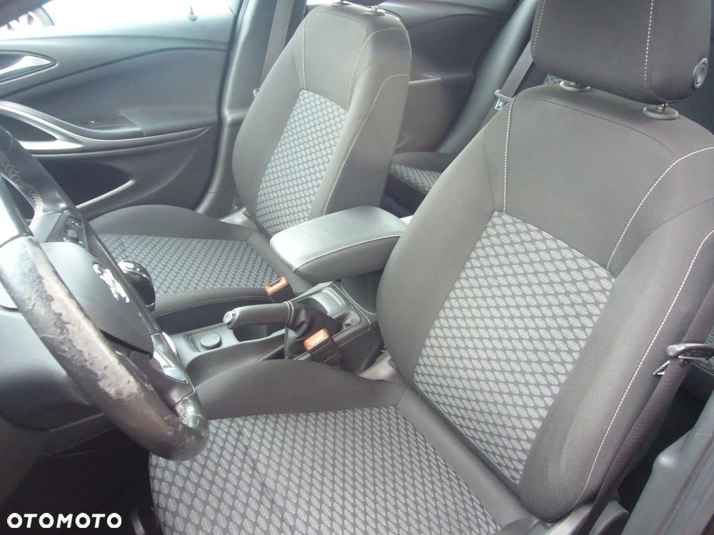 Opel Astra 1.4 T Elite - 12