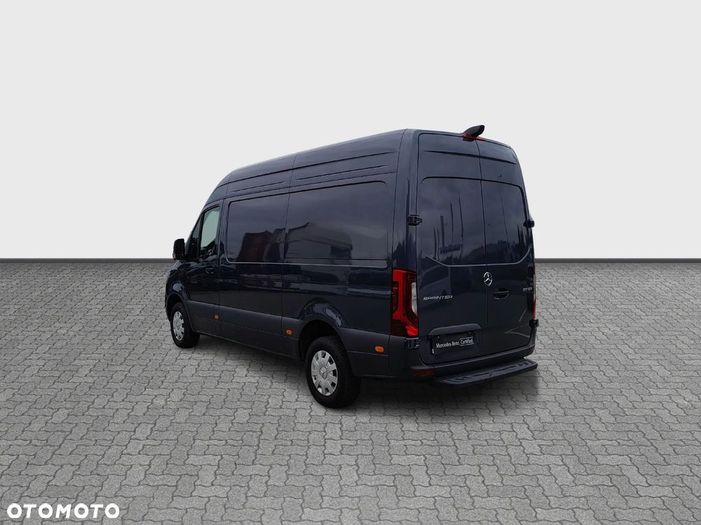 Mercedes-Benz Sprinter 317 - 4