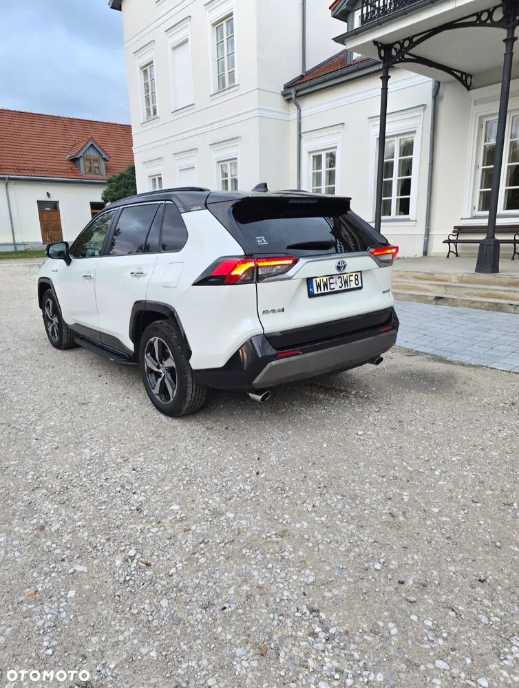 Toyota RAV4 - 5