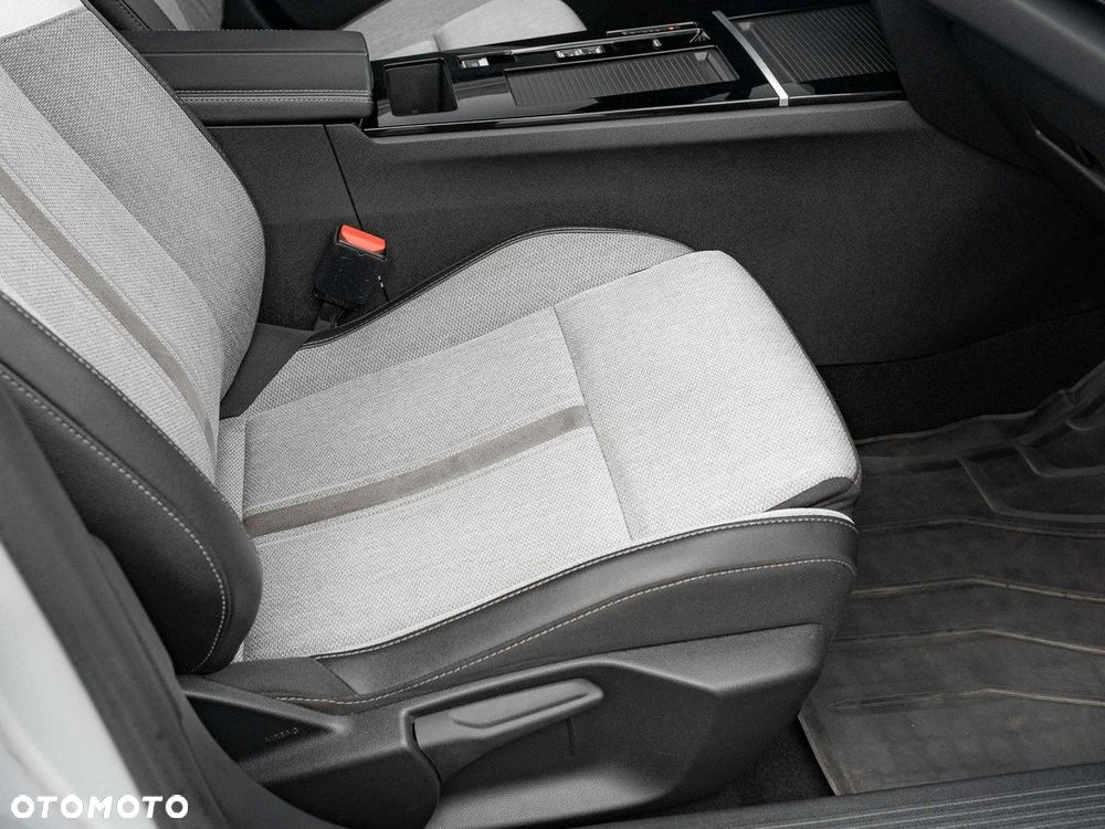 Opel Astra 1.2 T Elegance S&S - 29