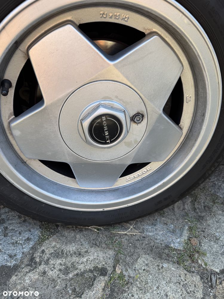 Mercedes-Benz W201 (190) - 11