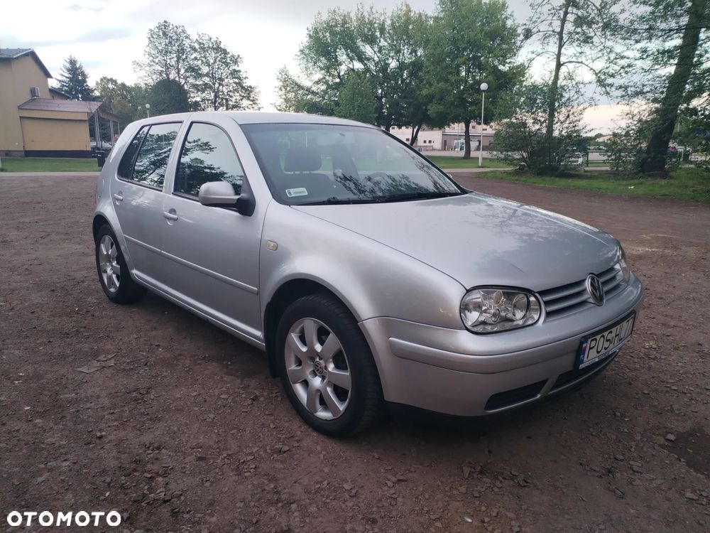 Volkswagen Golf - 2