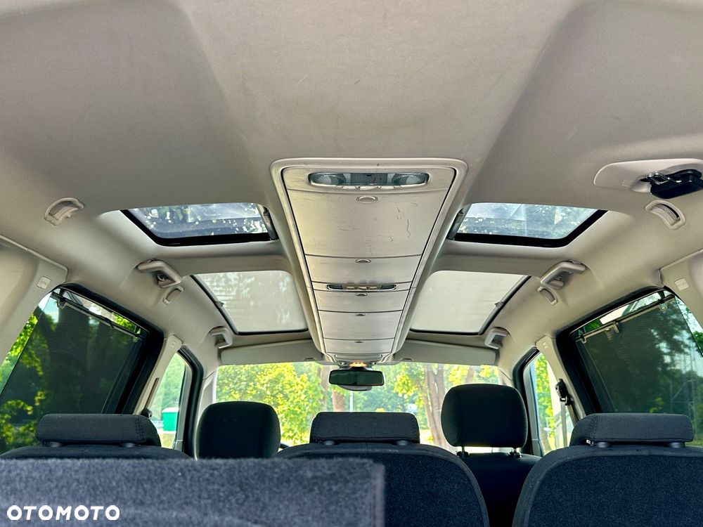 Ford Galaxy 2.0 TDCi DPF Business Edition - 9