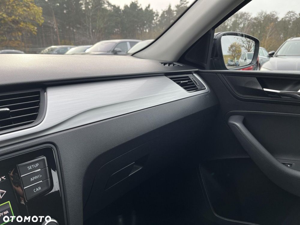 Skoda RAPID 1.0 TSI Ambition - 26