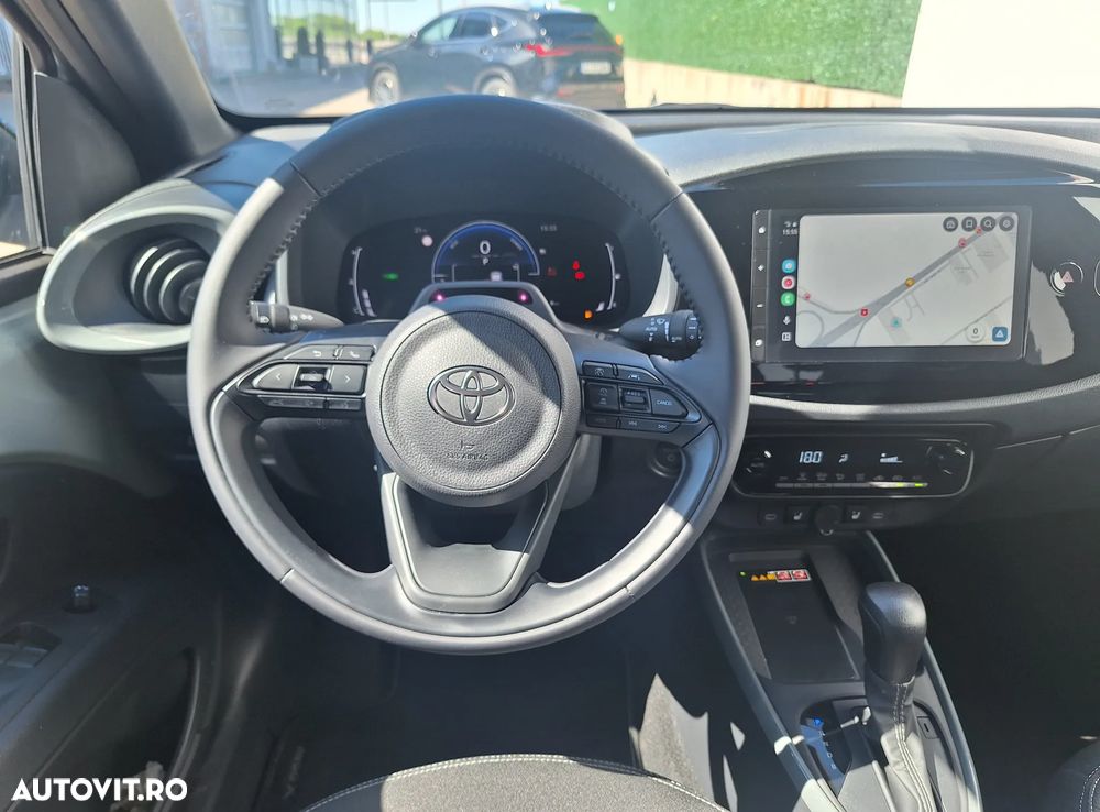 Toyota Aygo X 1.5l HEV 116CP Dynamic - 8