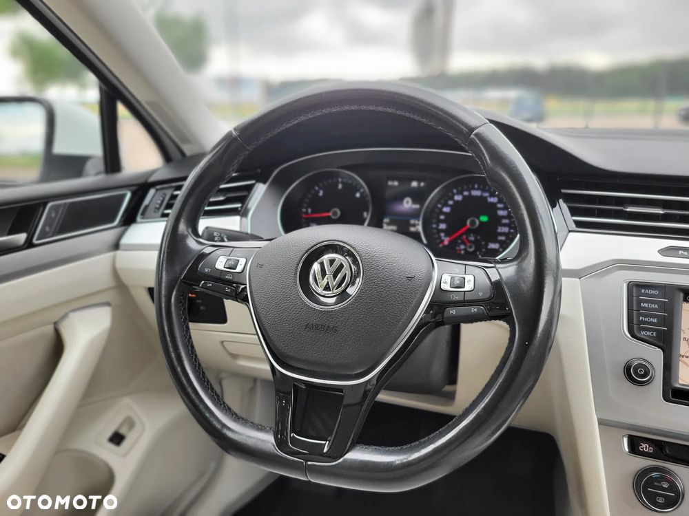 Volkswagen Passat 2.0 TDI BMT Comfortline DSG - 19