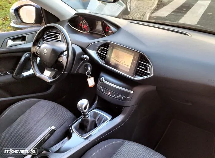 Peugeot 308 SW - 18