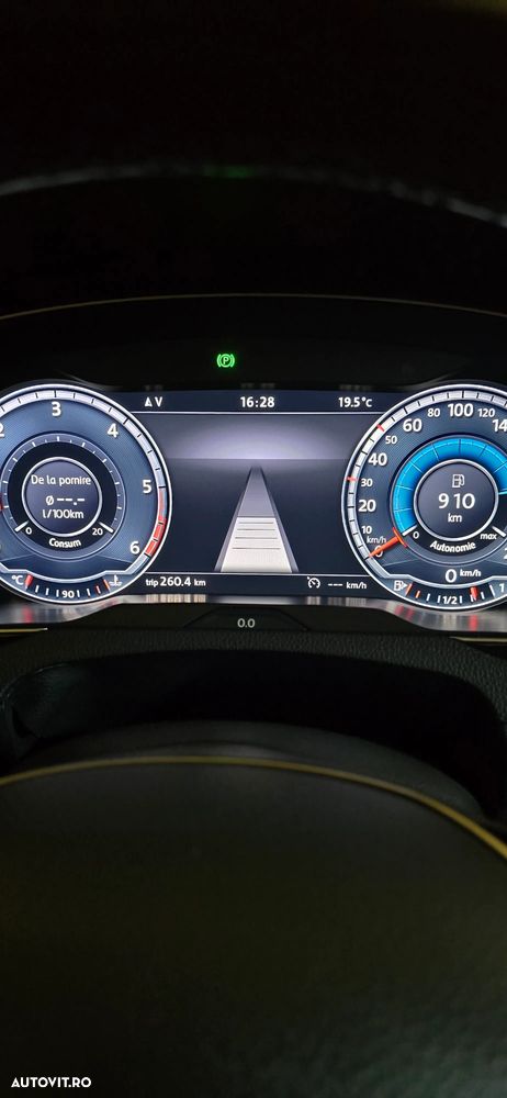 Volkswagen Passat 2.0 TDI R Executive - 33