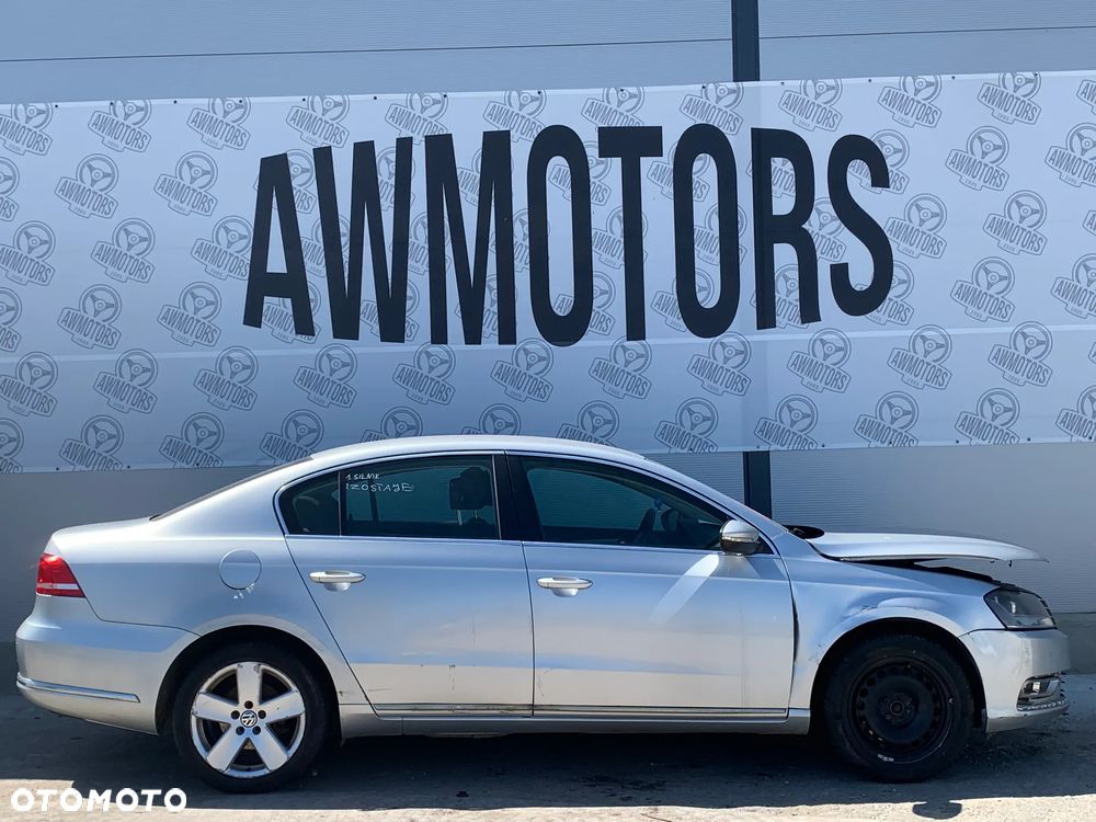 VW VOLKSWAGEN PASSAT B7 2010 *SAMOCHÓD NA CZĘŚCI* 1804  MASKA, LAMPA, DRZWI, LUSTERKO, ZDERZAK, GRILL, BŁOTNIK, KLAPA, BELKA, DESKA, FOTELE, KANAPA, ĆWIARTKA, KIEROWNICA, TARCZE, ZACISKI, ZAWIESZENIE, KOMPLETNY PRZÓD, KOMPLETNY TYŁ, LICZNIK, ZEGARY, PRAWE LEWE PRZÓD TYŁ - 1