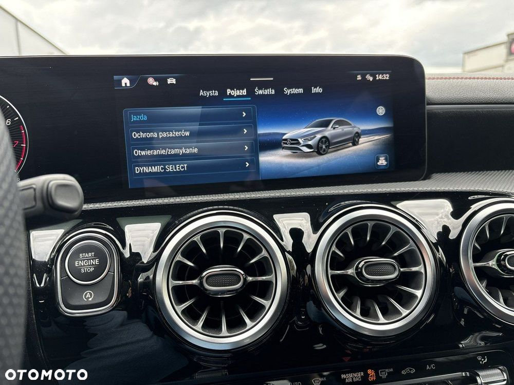 Mercedes-Benz CLA - 24