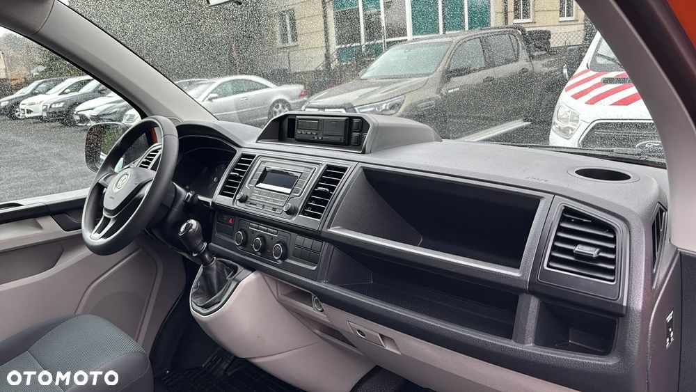 Volkswagen Transporter - 19