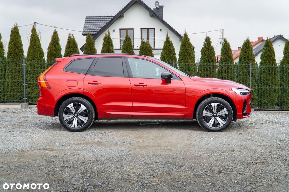 Volvo XC 60 T6 Plug-In Hybrid AWD Plus Dark - 8