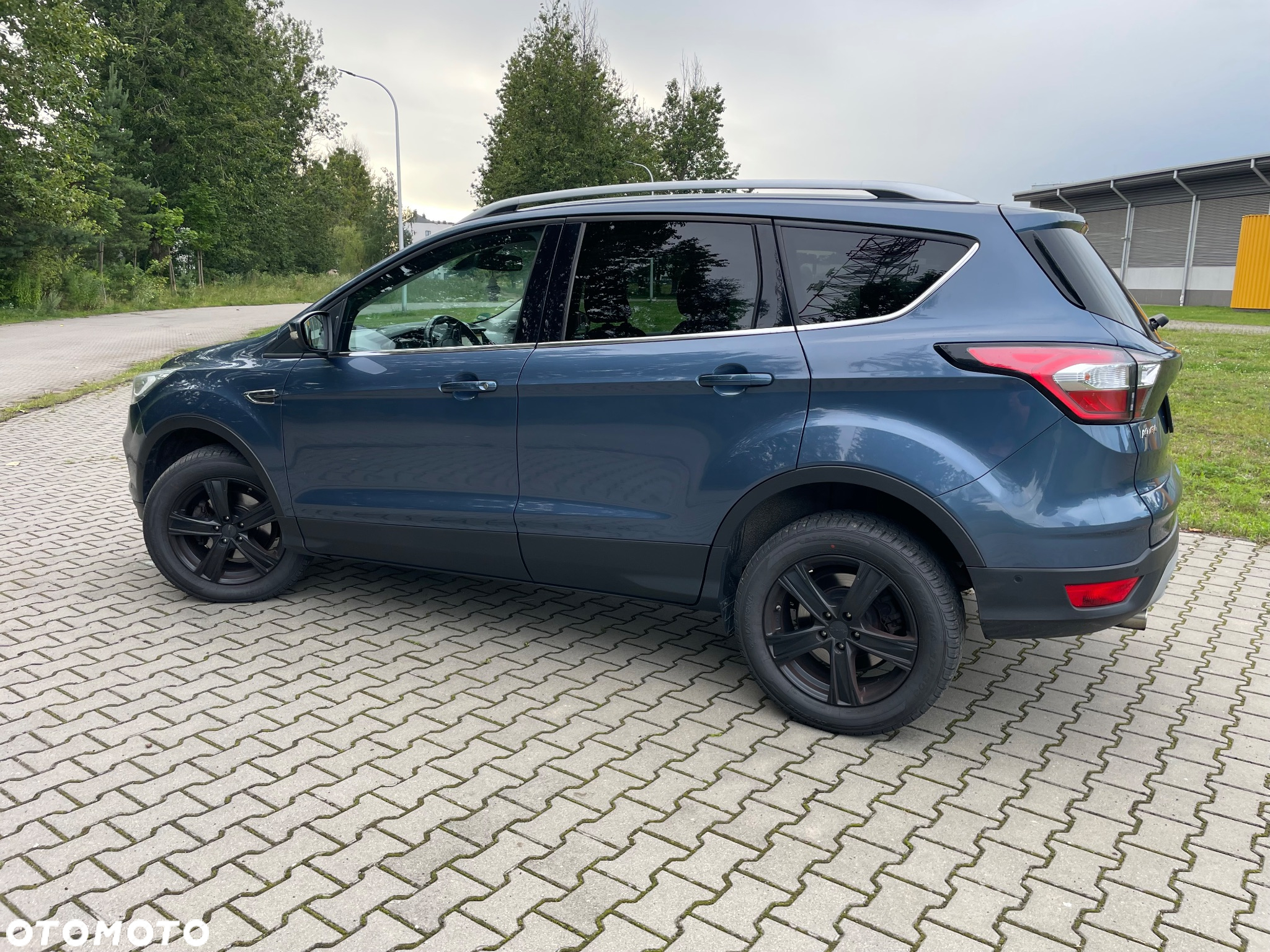 Ford Kuga 1.5 EcoBoost 2x4 Titanium - 5