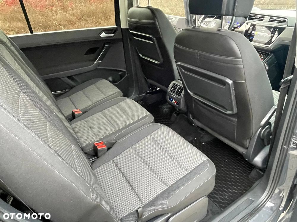 Volkswagen Touran 2.0 TDI SCR Comfortline - 14