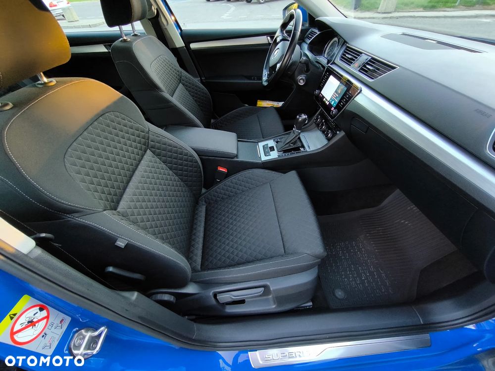 Skoda Superb 2.0 TDI SCR Ambition DSG - 29