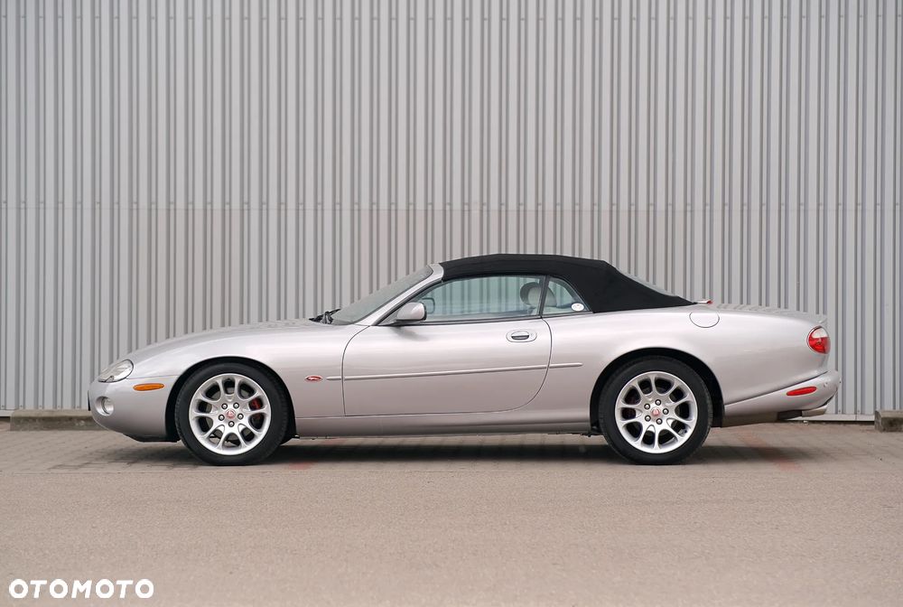 Jaguar XK8 - 5