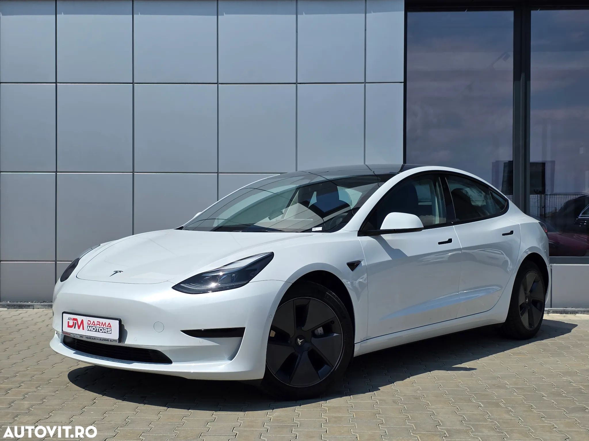 Tesla Model 3 Standard Reichweite Plus Hinterradantrieb - 1