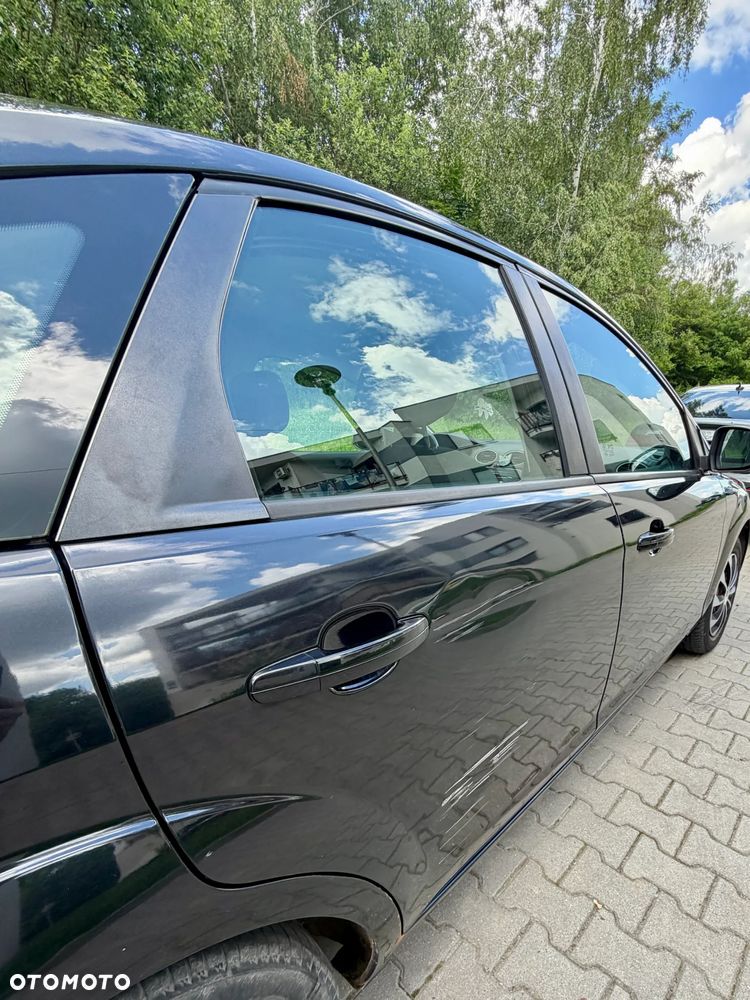 Ford Focus 1.6 Ambiente - 6