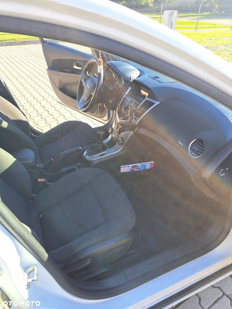 Chevrolet Cruze 1.7 D LT+ - 20