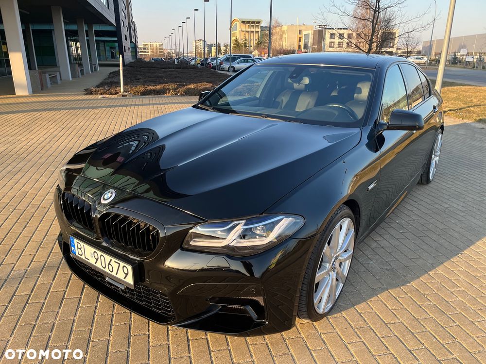BMW Seria 5 535i Sport-Aut - 38