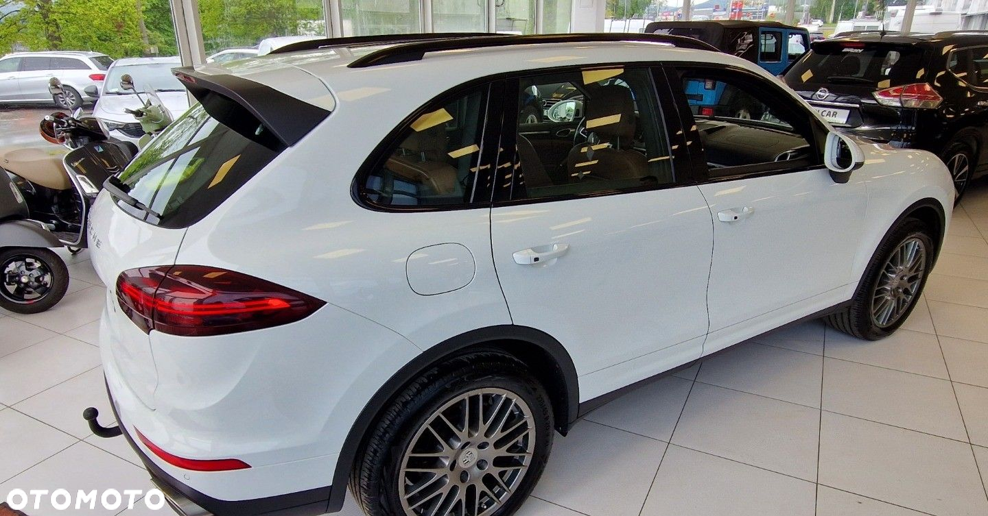 Porsche Cayenne - 17