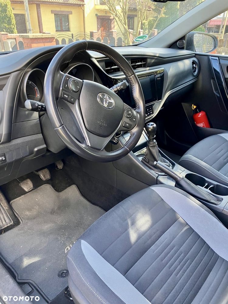 Toyota Auris 1.6 D-4D Comfort - 10