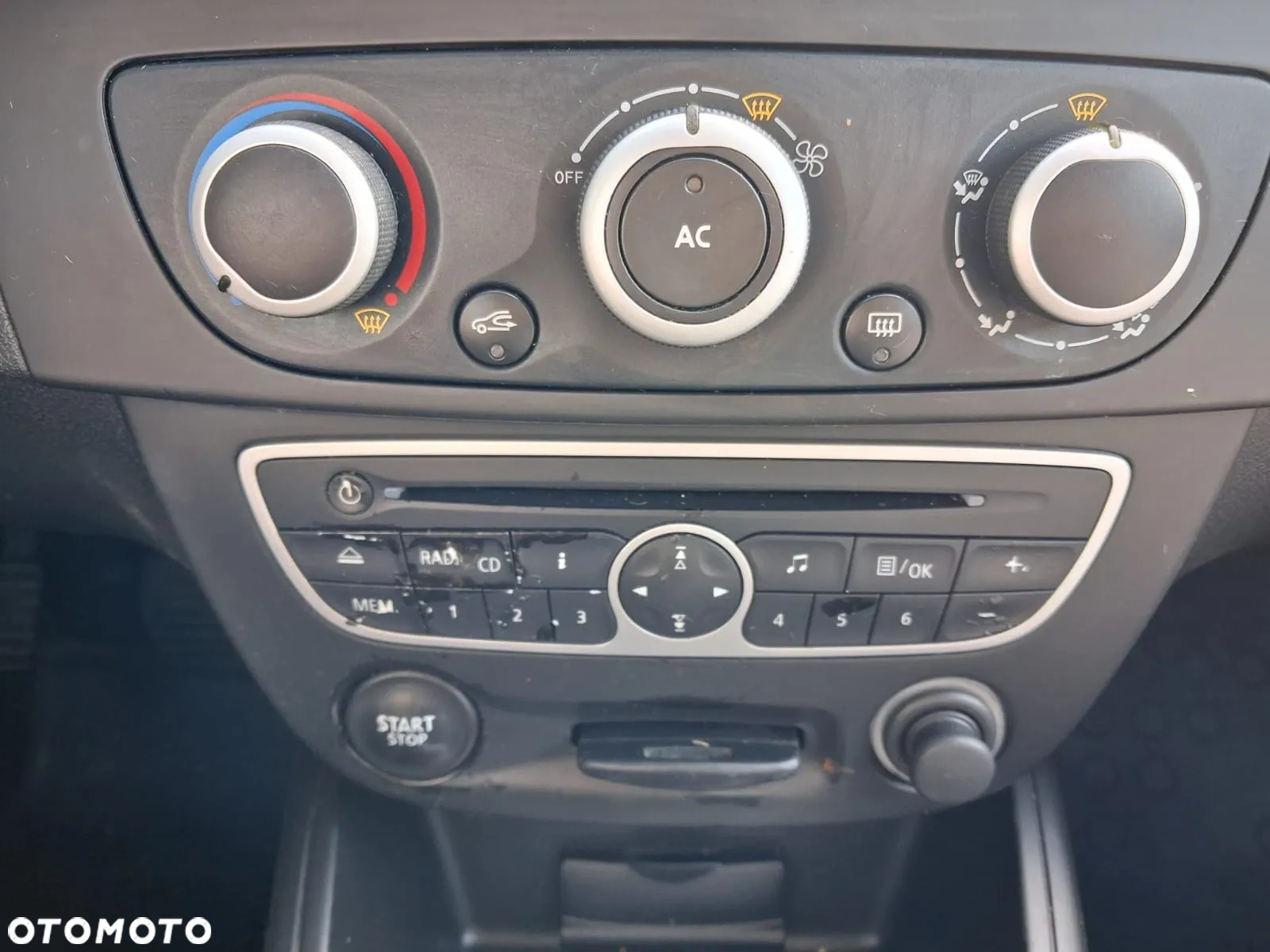 Renault Megane 1.6 16V Color Edition - 9