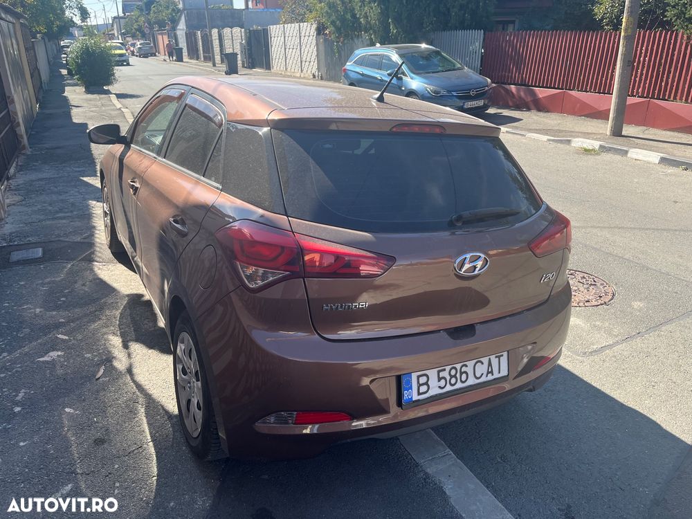 HYUNDAI i20 2018 — imagine 8