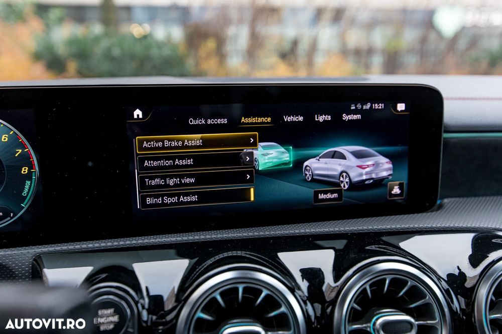 Mercedes-Benz CLA - 28