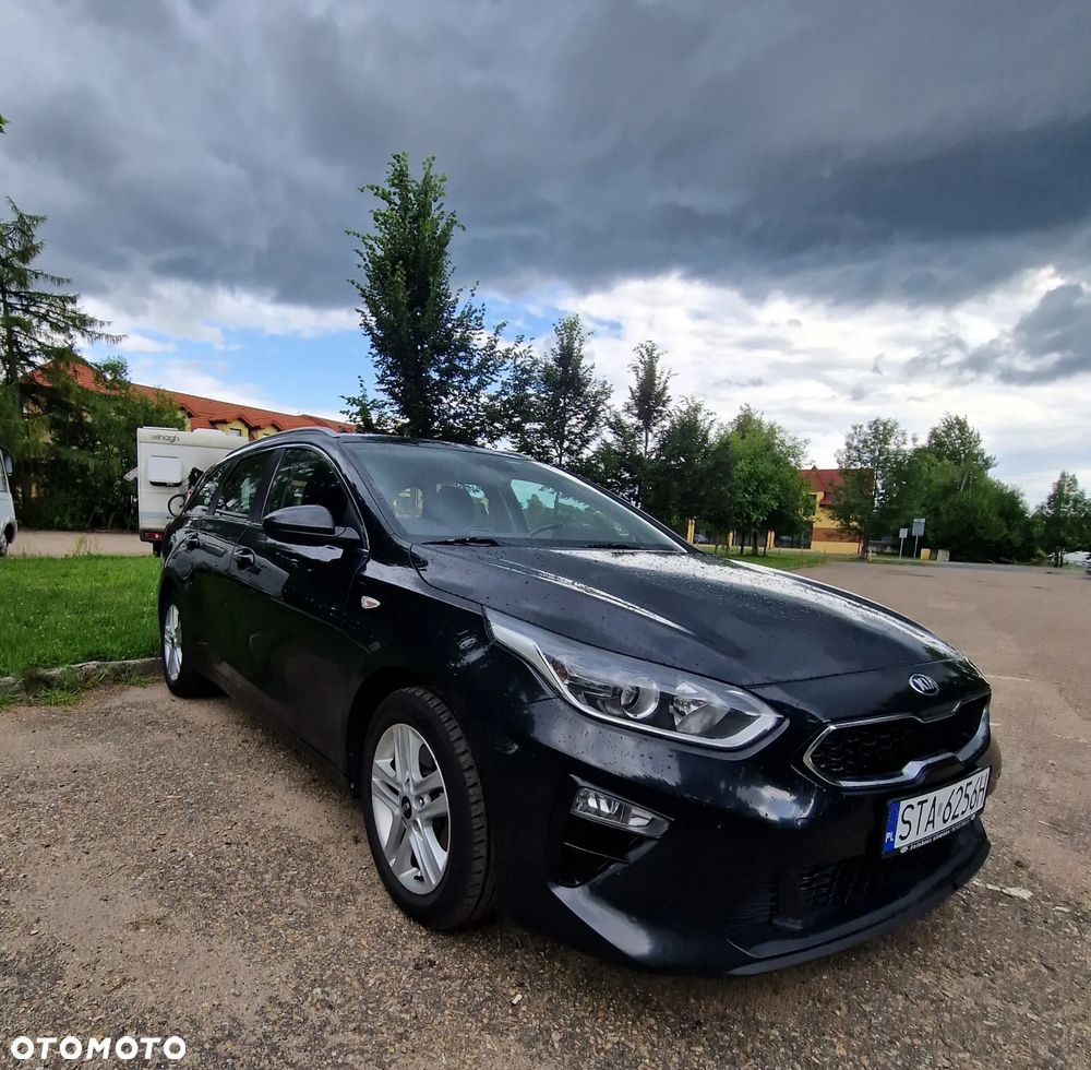 Kia Ceed 1.6 CRDi mHEV M - 1