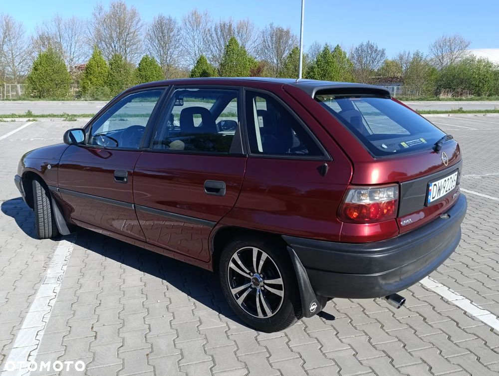 Opel Astra 1.4 World Cup - 4