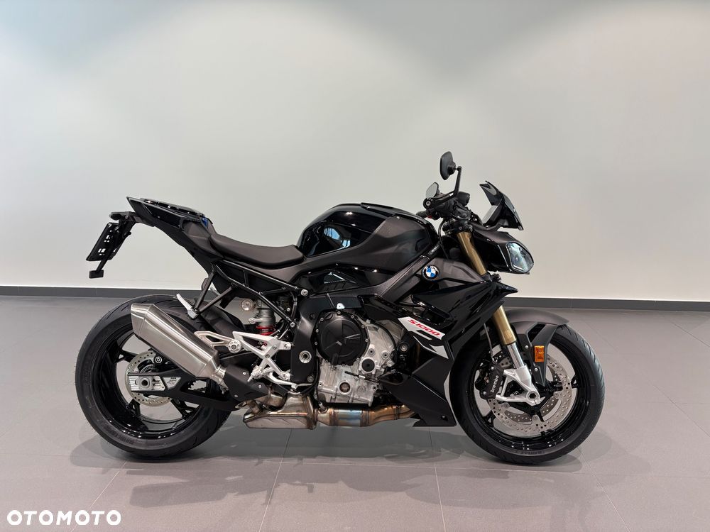 BMW S - 2
