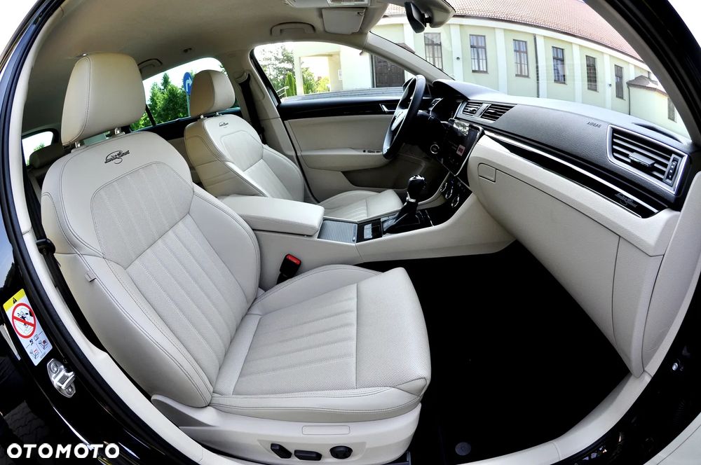 Skoda Superb 2.0 TDI SCR 4x4 L&K DSG - 16