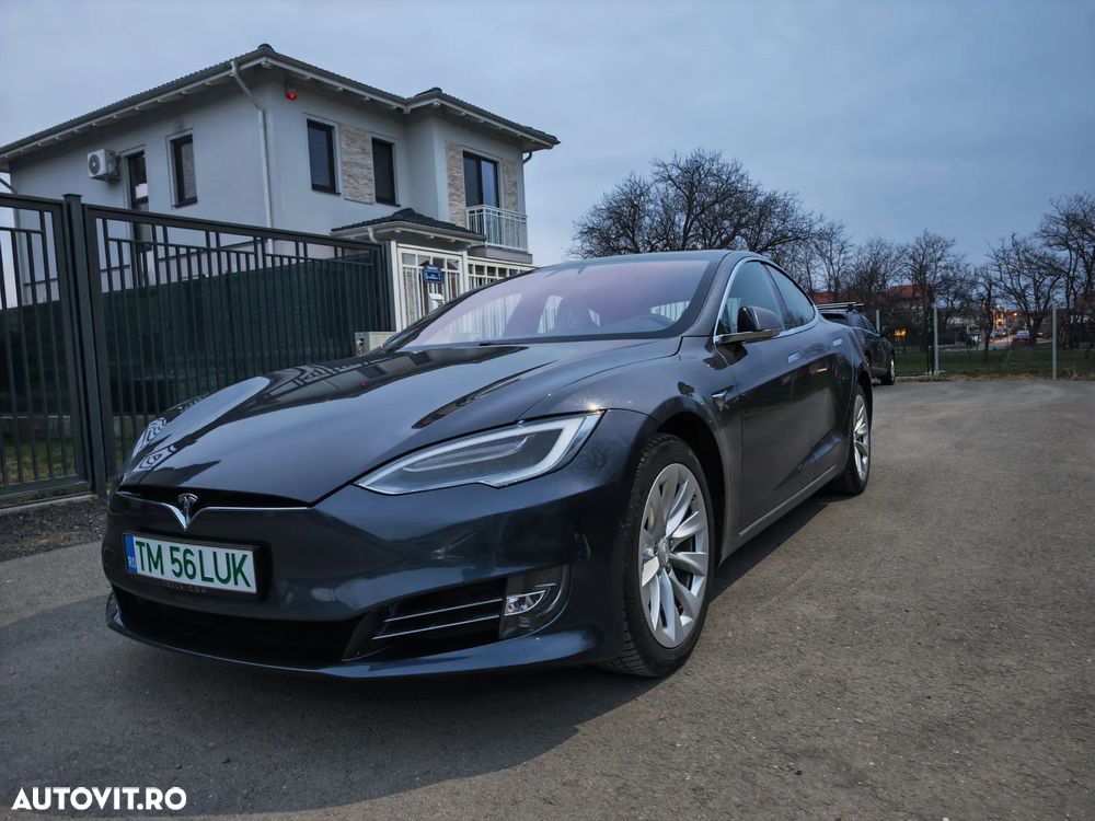Tesla Model S Long Range - 3
