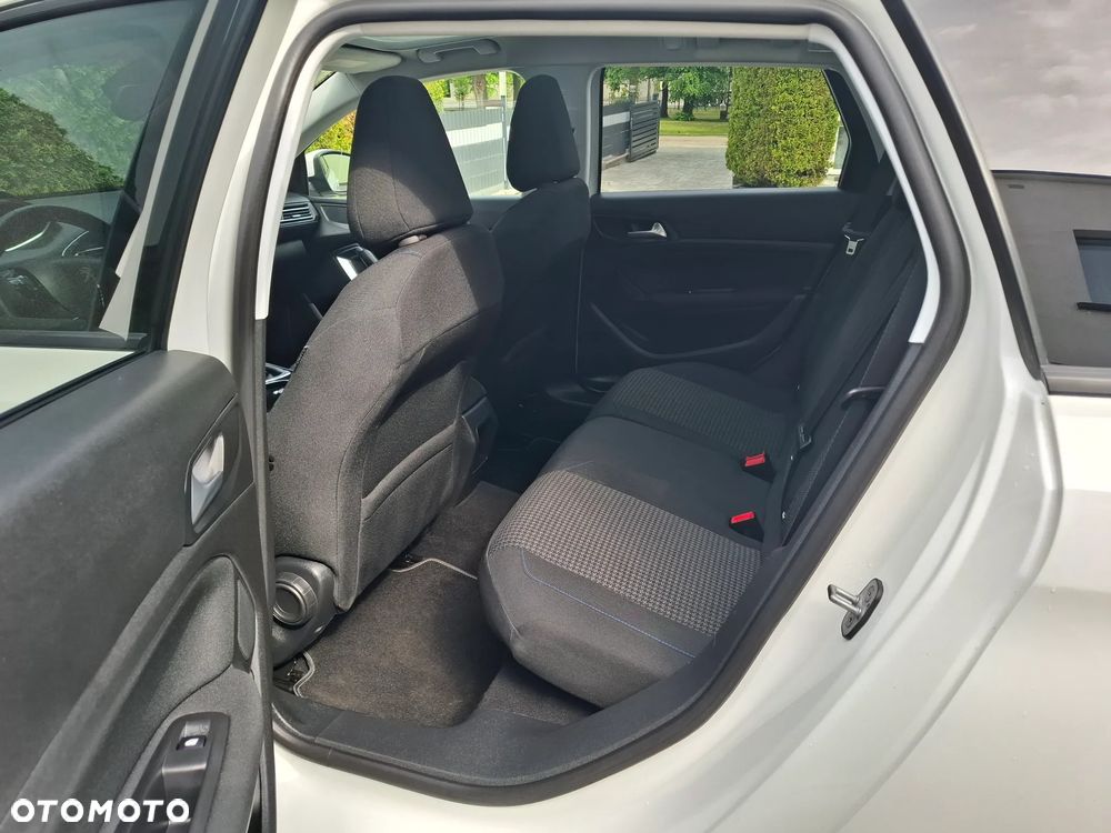 Peugeot 308 - 16