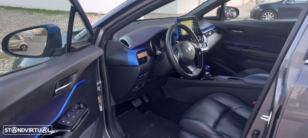 Toyota C-HR 1.8 HSD Exclusive+P.Luxury - 10