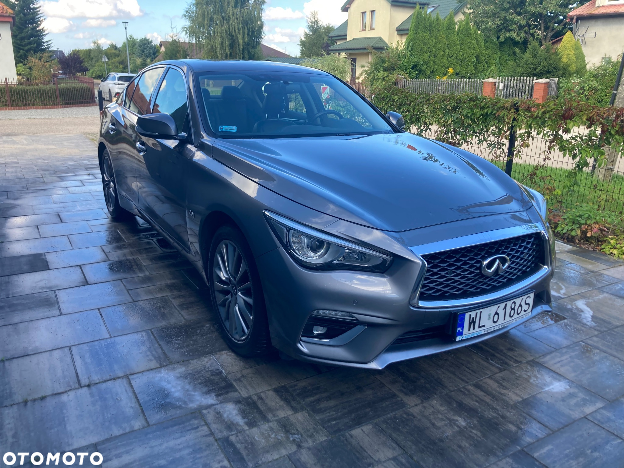 Infiniti Q50 2.0t Premium - 2
