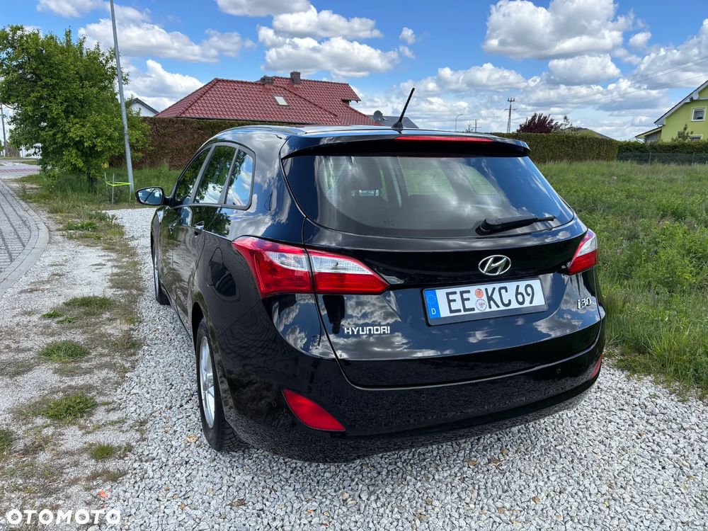 Hyundai i30 Kombi 1.6 CRDI Select - 4
