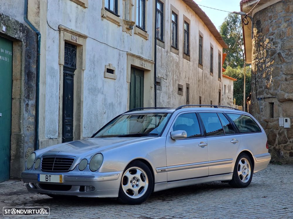 Mercedes-Benz E 270 - 1